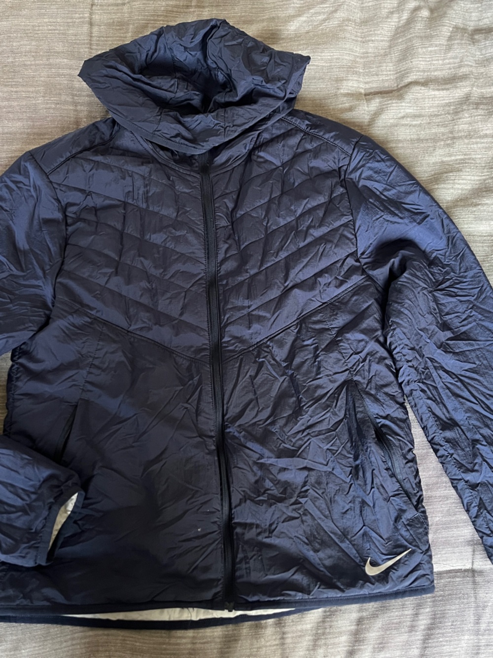 Nike Men’s Aerolayer jacket